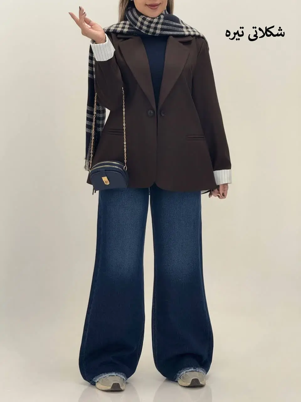 3597-کت پرادا کاروس