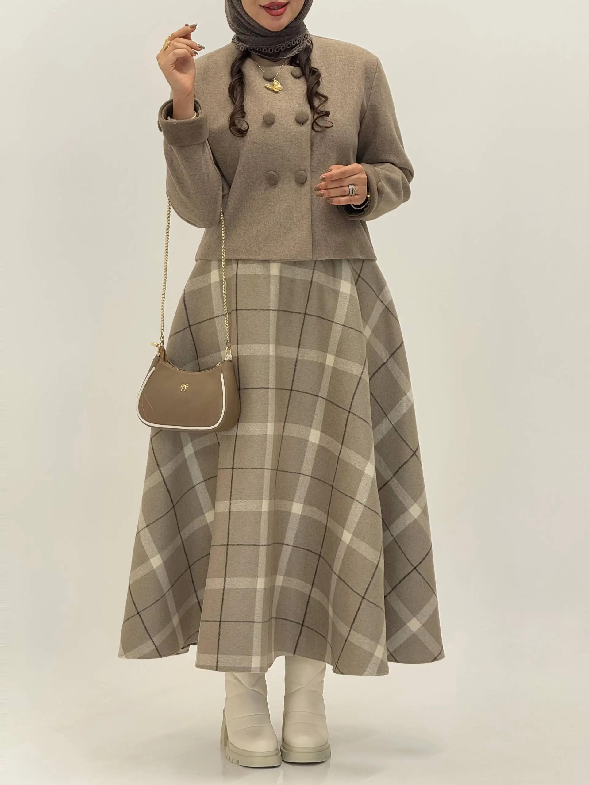 3670-کت و دامن پاییزه آبان