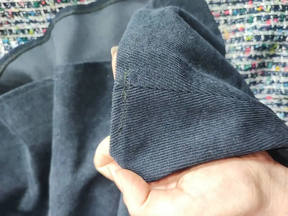 3805-کت و دامن شنل ( ایراددار )