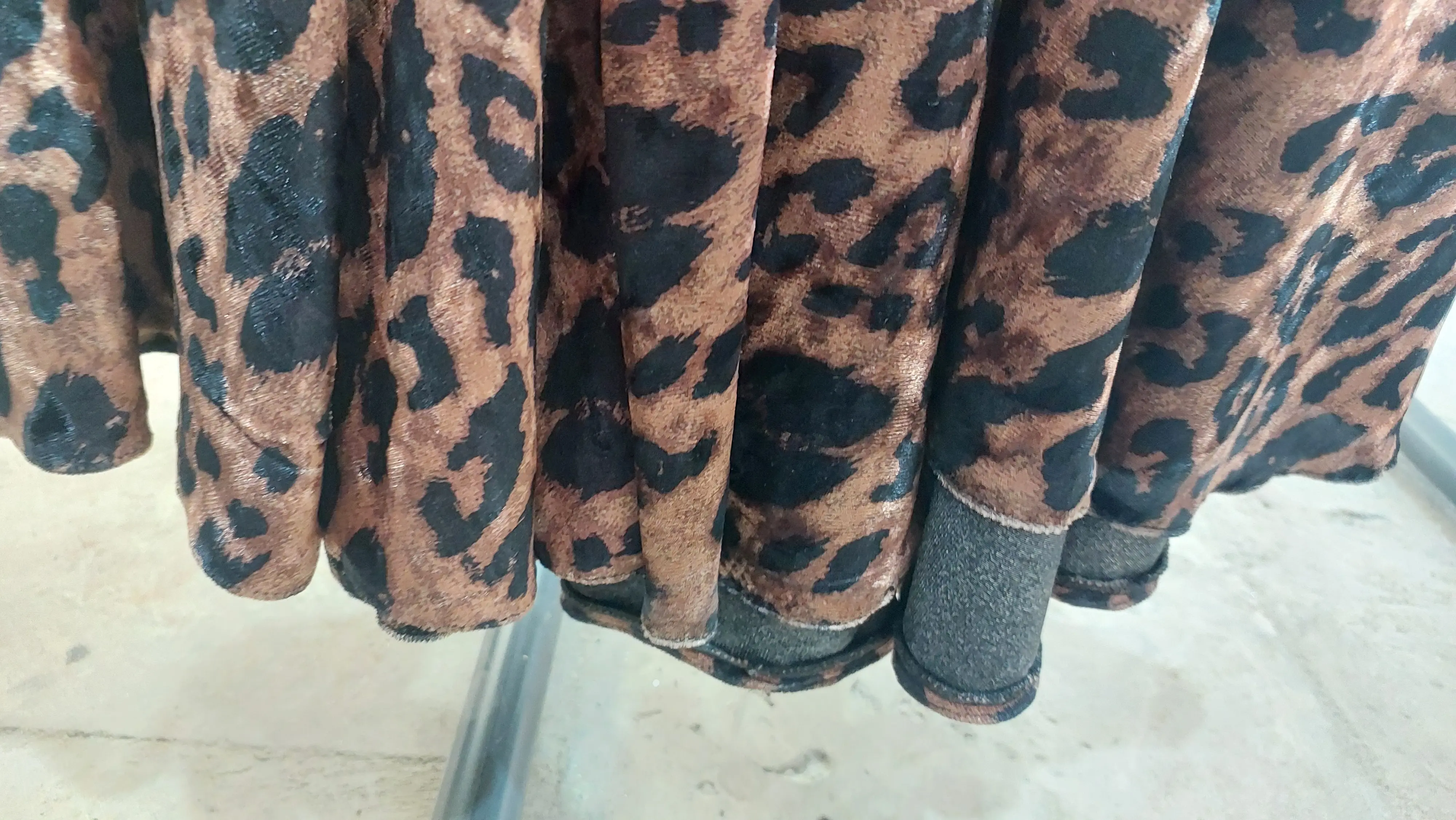 3917-پیراهن مخمل لمیس (ایراددار)