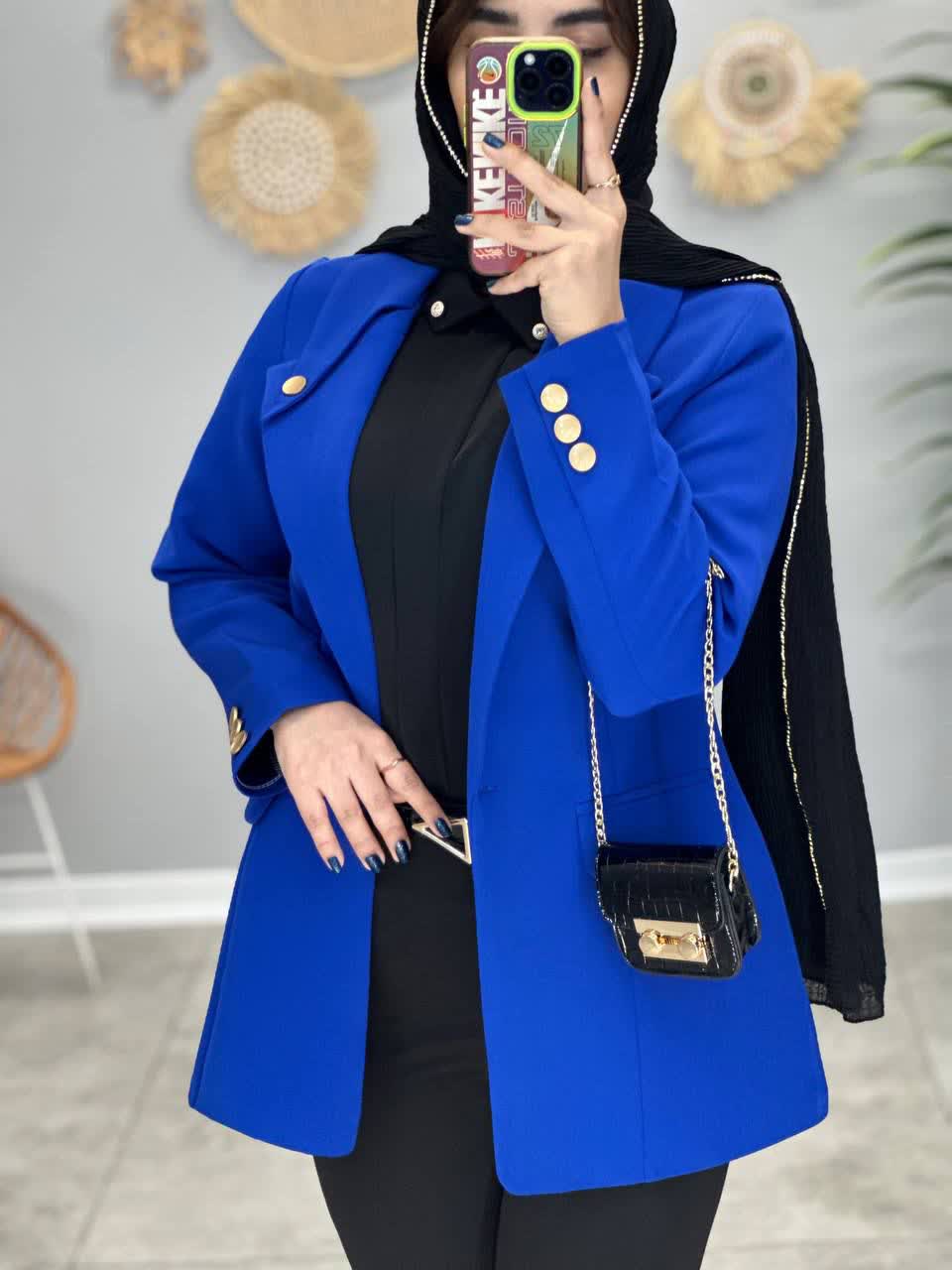 کت مزونی دینا