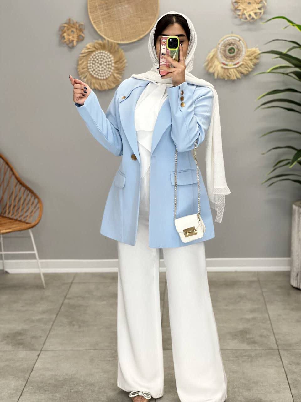 کت مزونی دینا