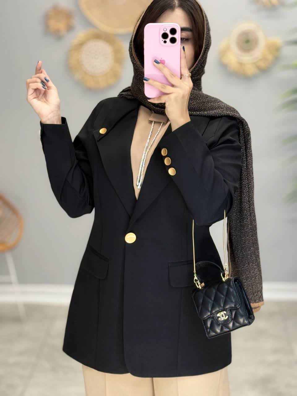 کت مزونی دینا