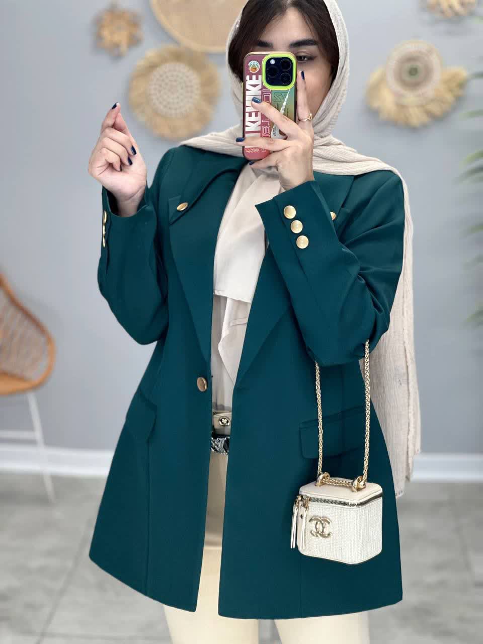 کت مزونی دینا