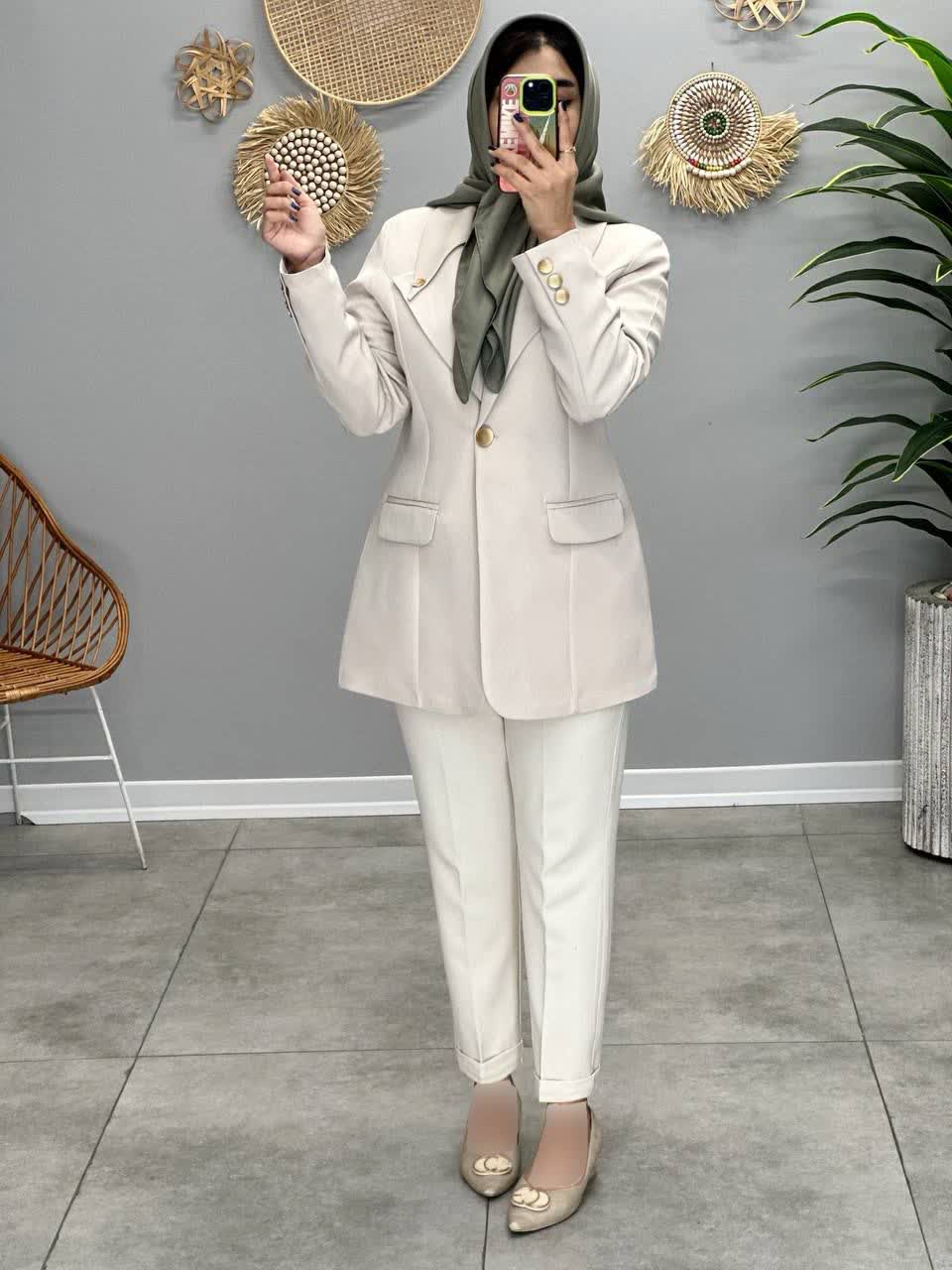 کت مزونی دینا