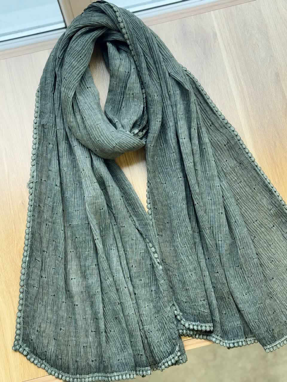 1846- شال مورچه ای عدسی