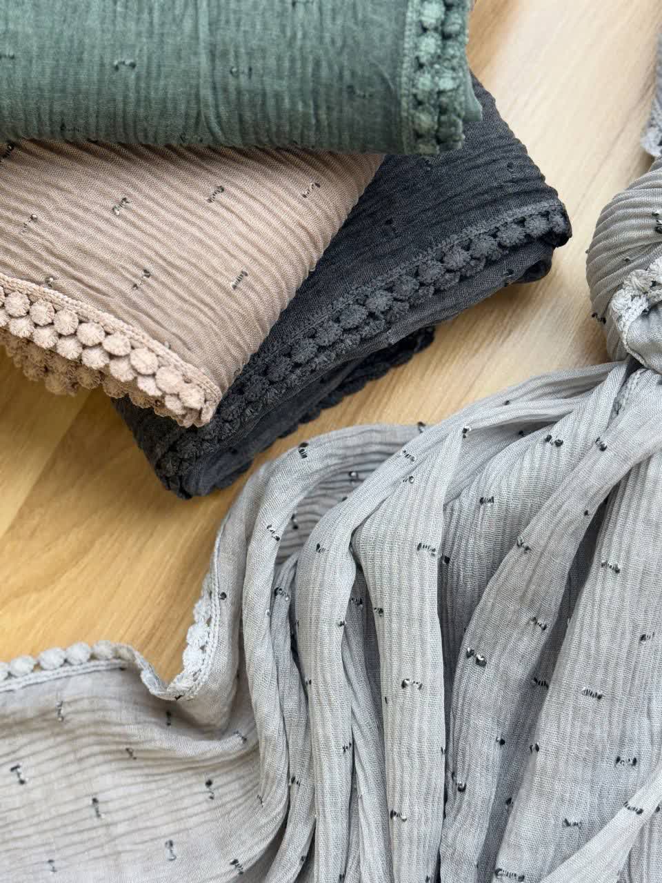 1846- شال مورچه ای عدسی