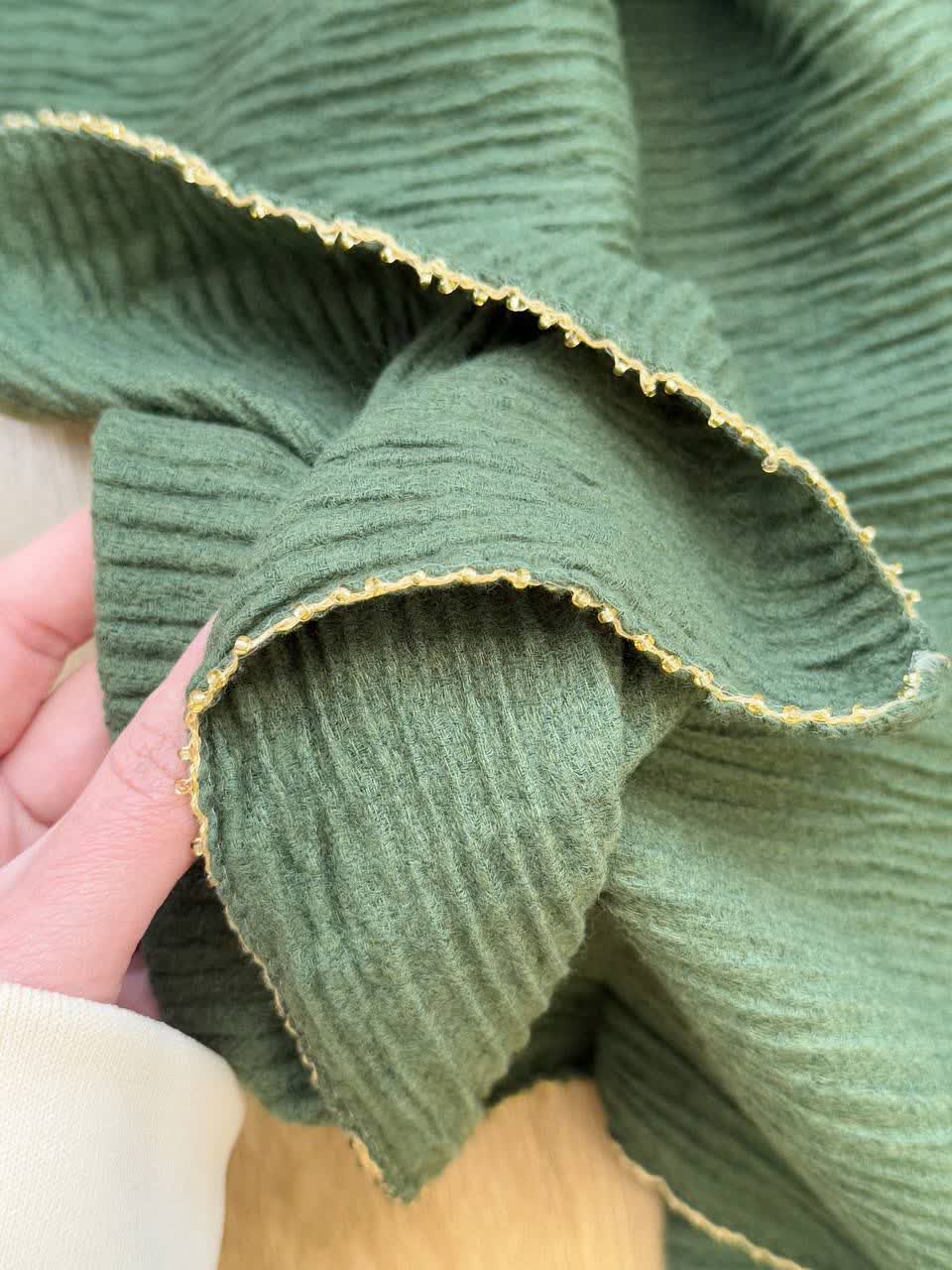 1854- شال تانیا بنسای