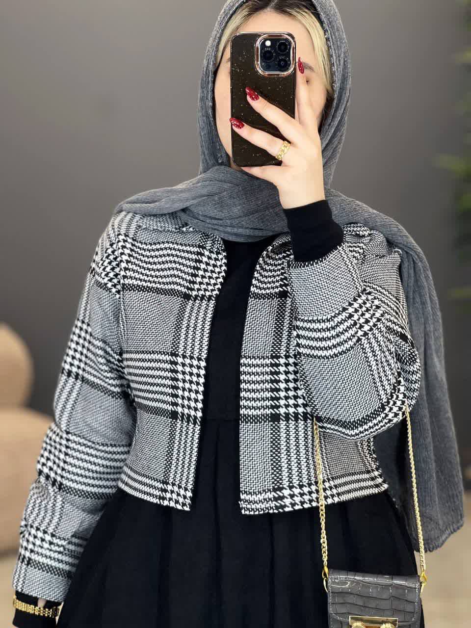 1877- کت و سارافون سنا