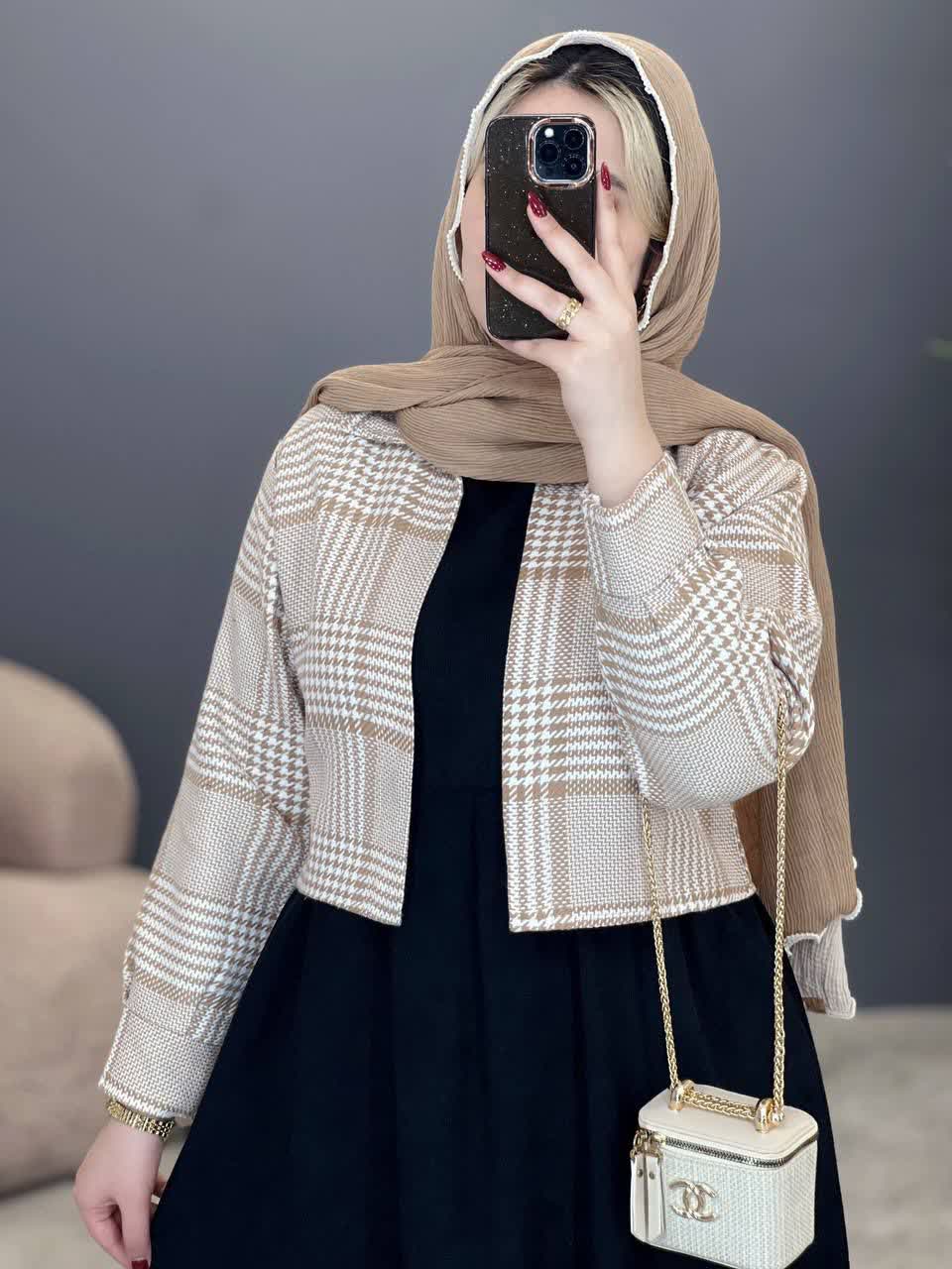 1877- کت و سارافون سنا