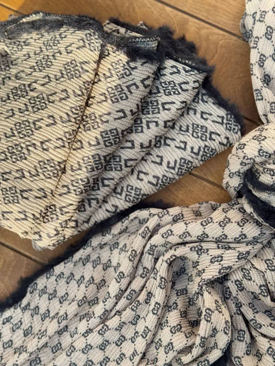 1900 شال کرم خز مشکی