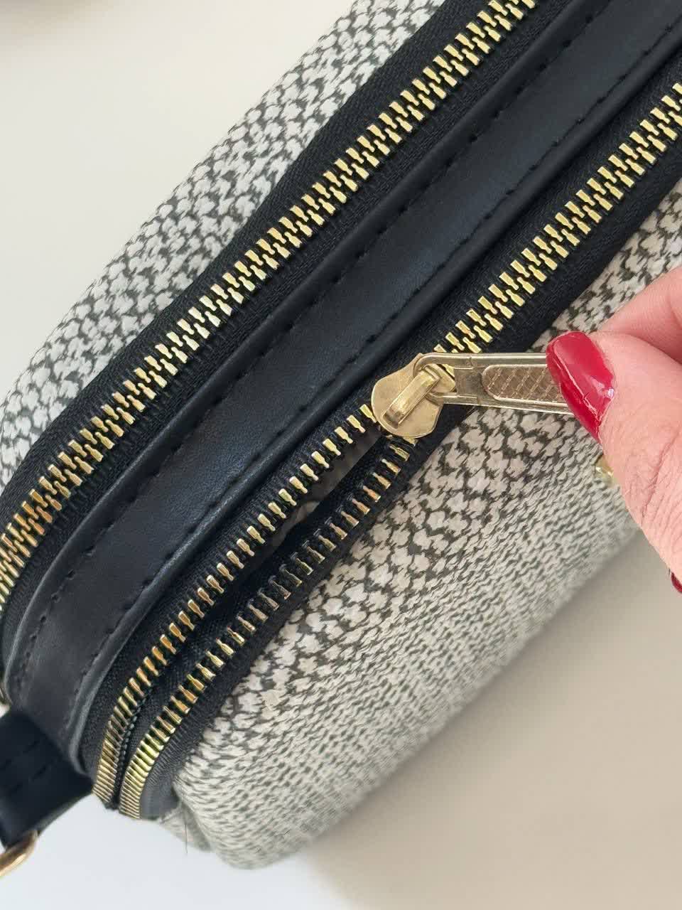 1901- کیف پاسپورتی دو خانه قلبی