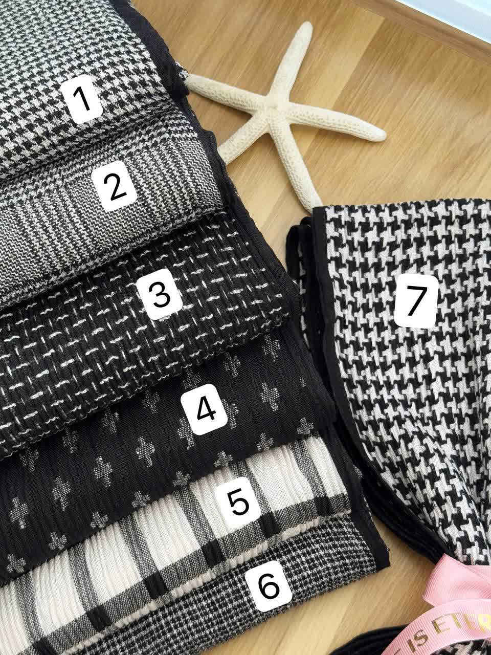 02524- شال طرحدار کلاریس