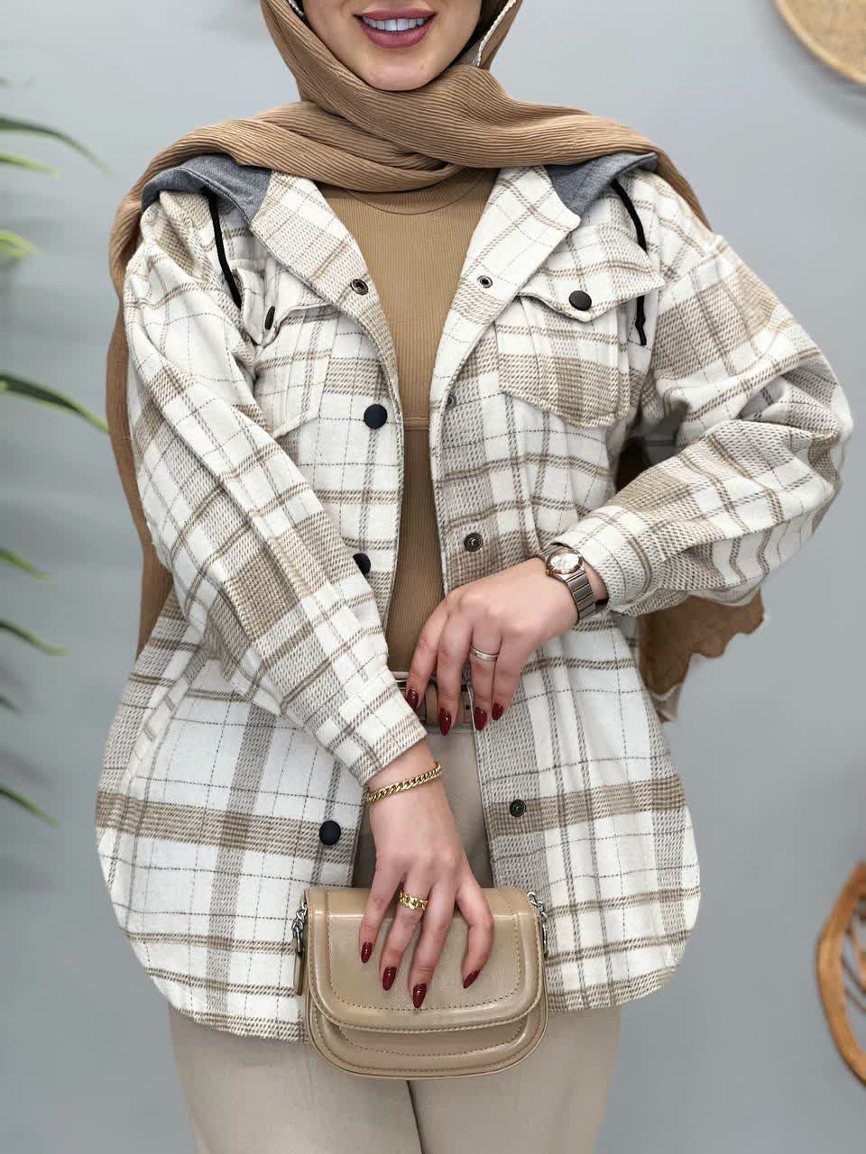 1917- شکت چهارخونه کلاهدار