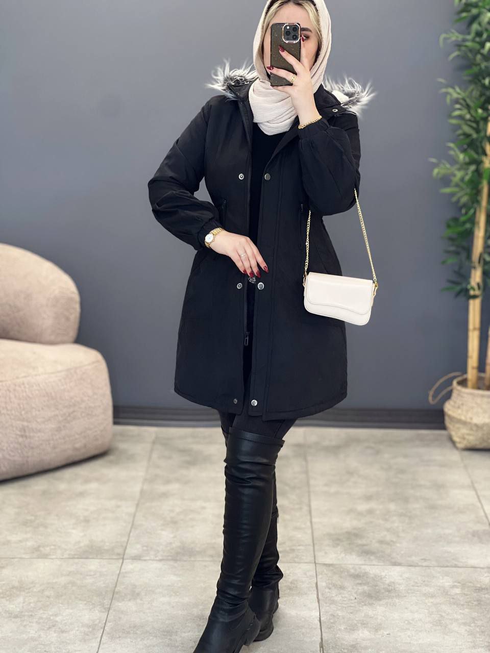 1932_ کاپشن تدی کایلا