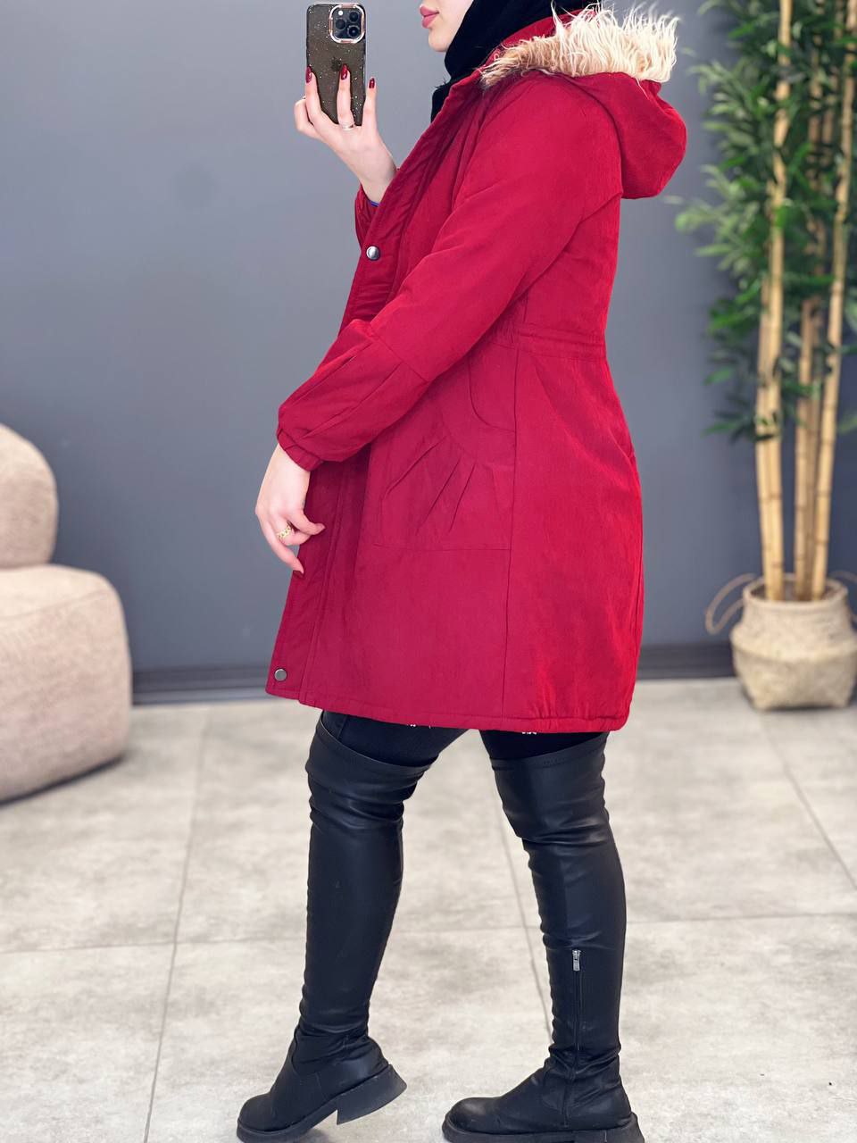 1932_ کاپشن تدی کایلا