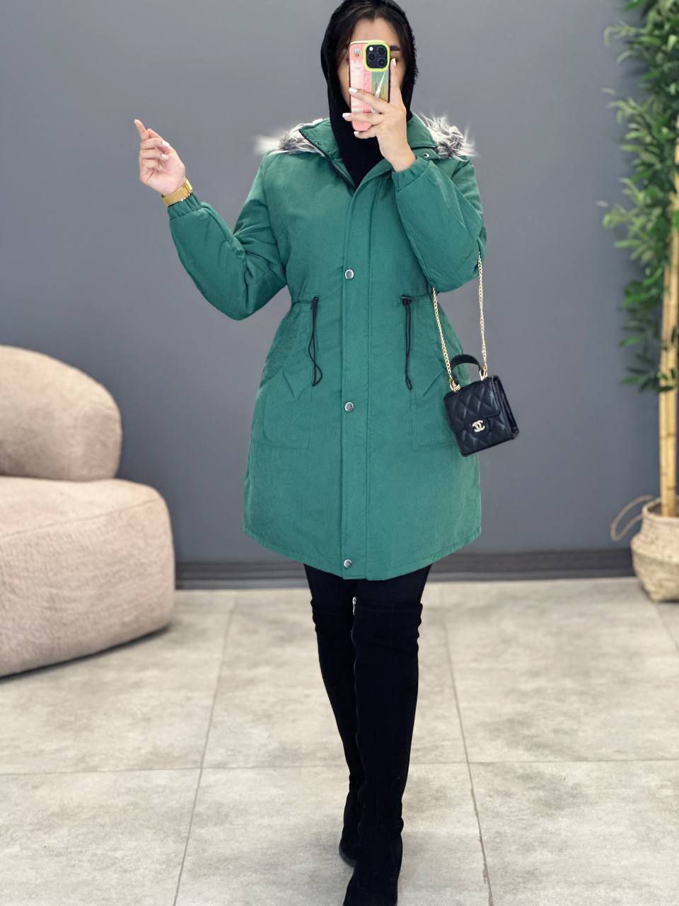 1932_ کاپشن تدی کایلا