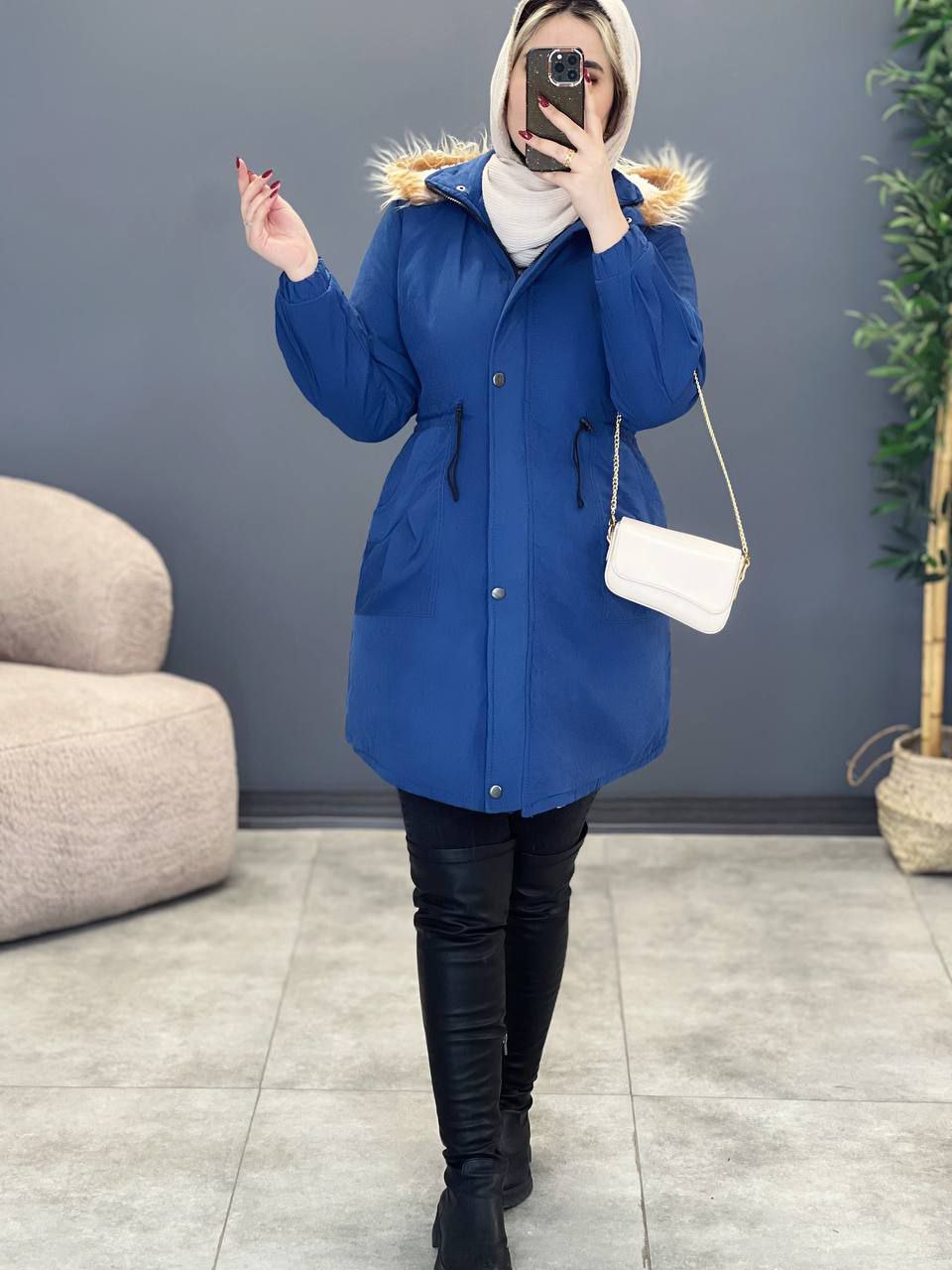 1932_ کاپشن تدی کایلا