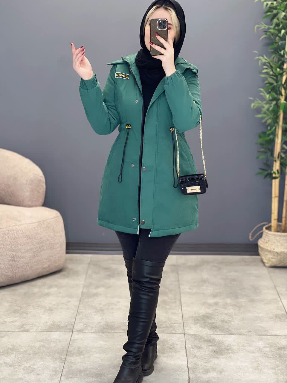 1942- کاپشن تدی کالیسا