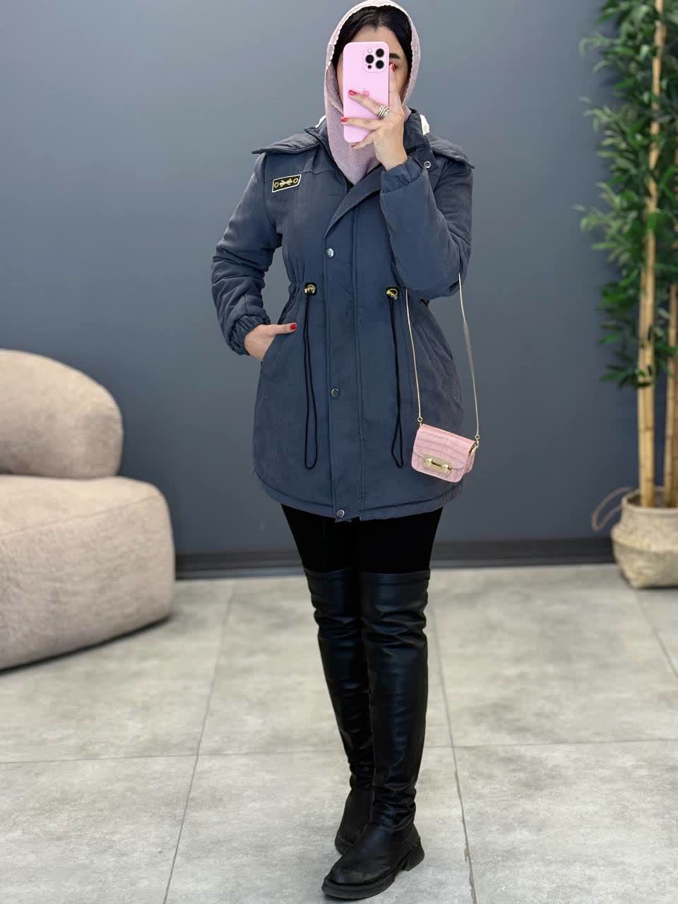 1942- کاپشن تدی کالیسا