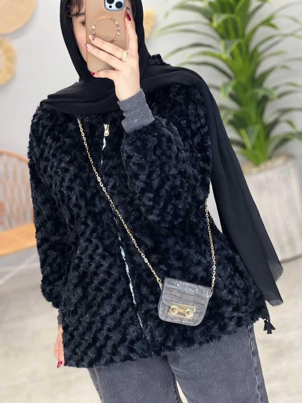 1947- کاپشن تدی نیلا