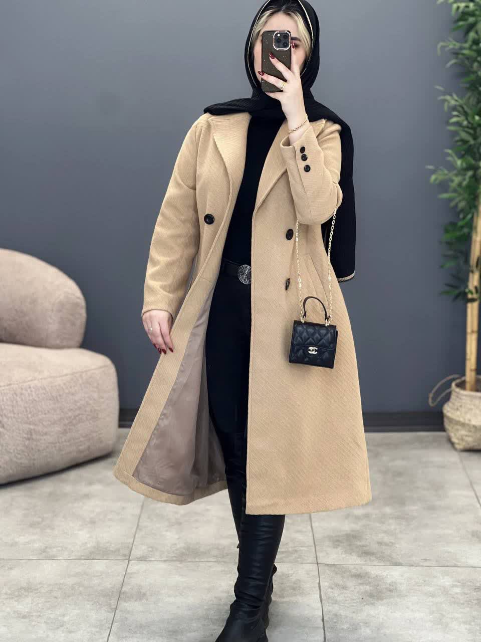 1949-پالتو آستردار لیلی