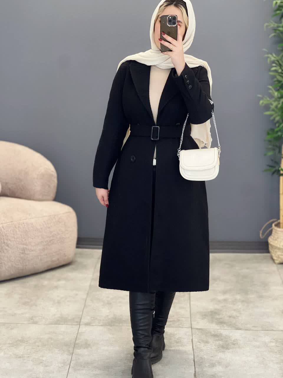 1949-پالتو آستردار لیلی