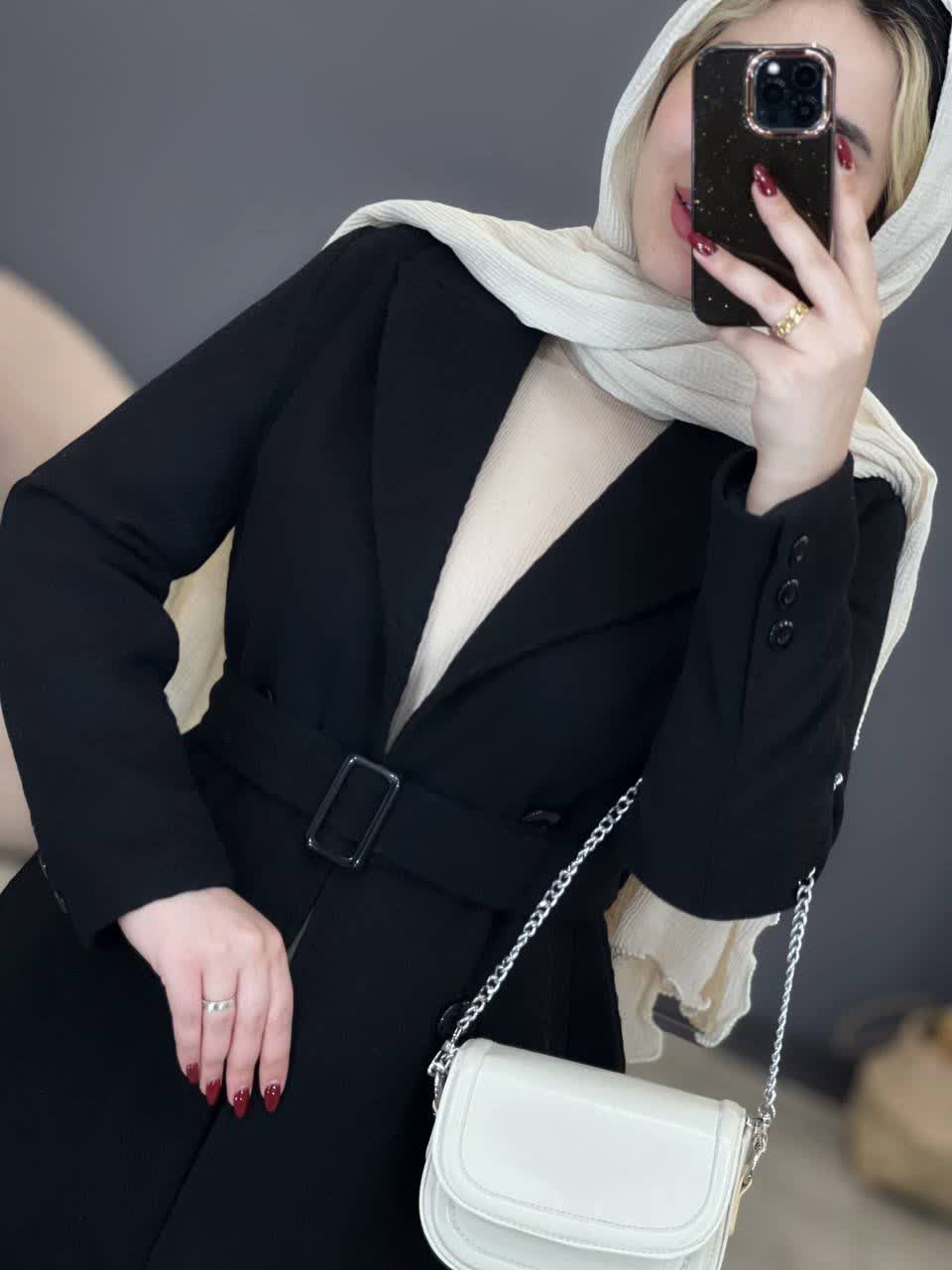 1949-پالتو آستردار لیلی