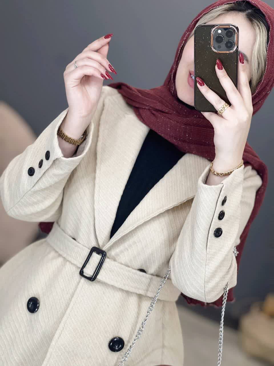 1949-پالتو آستردار لیلی