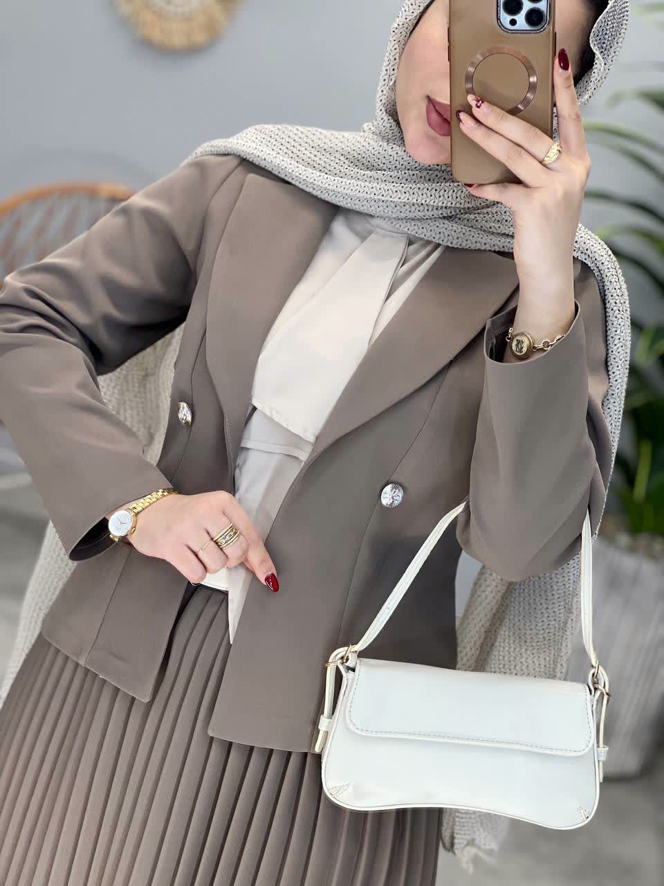 1958-کت و دامن لیان