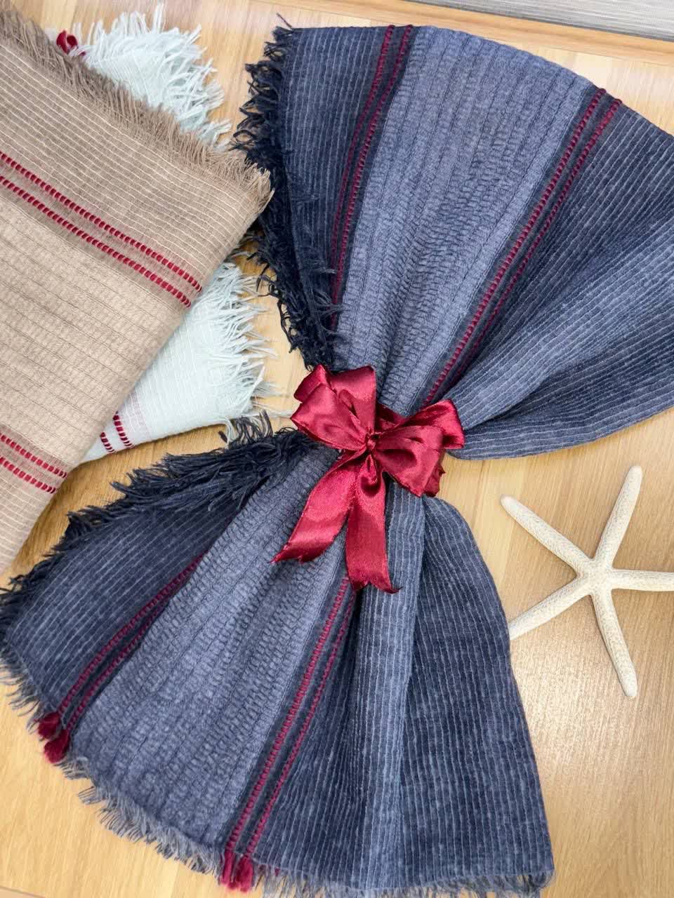 1966- شال دریس