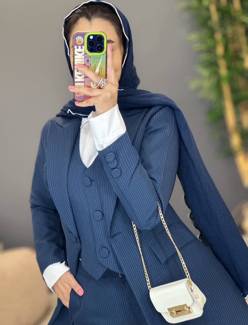 1973- ست اداری دیپلمات