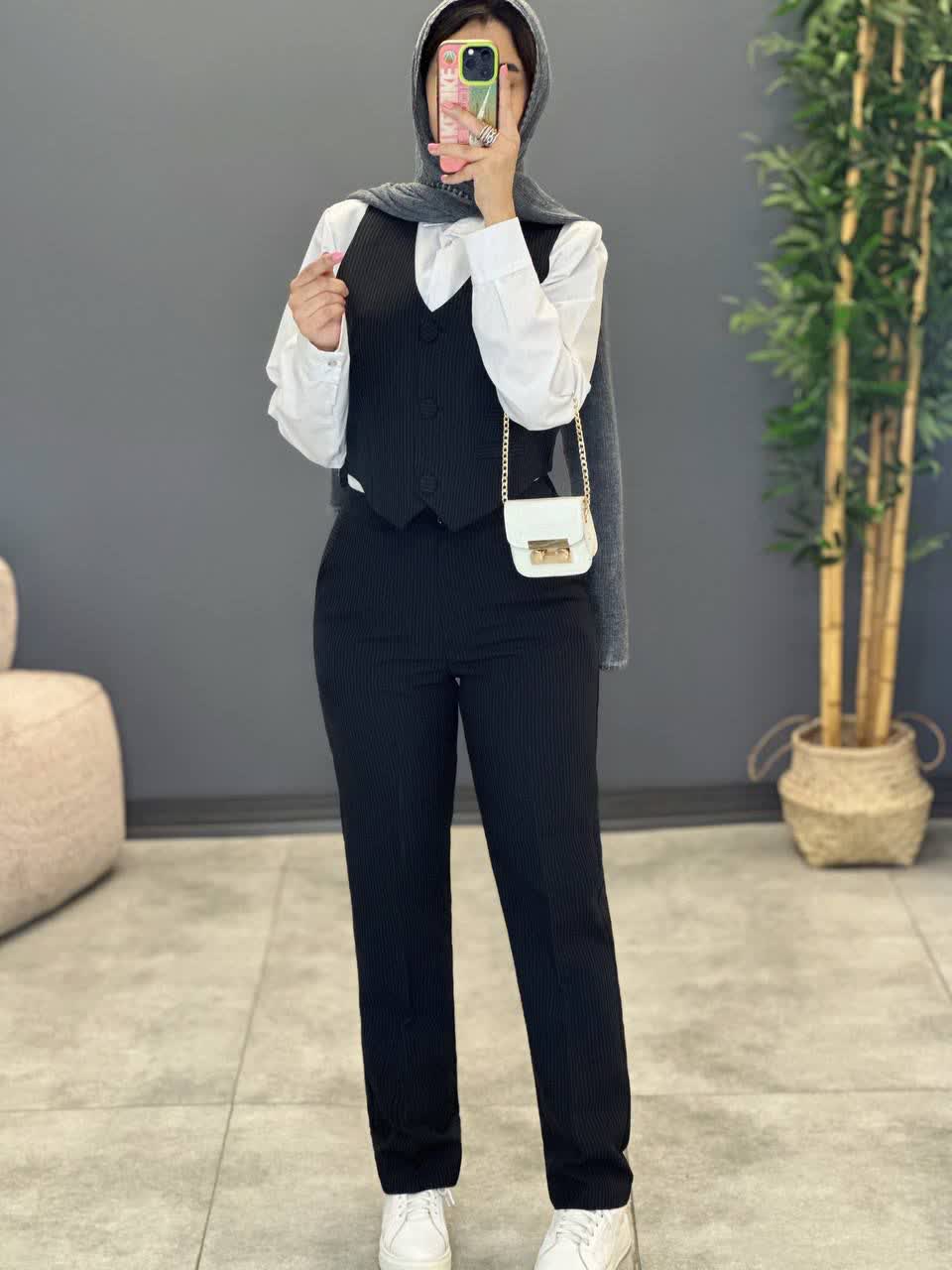 1973- ست اداری دیپلمات