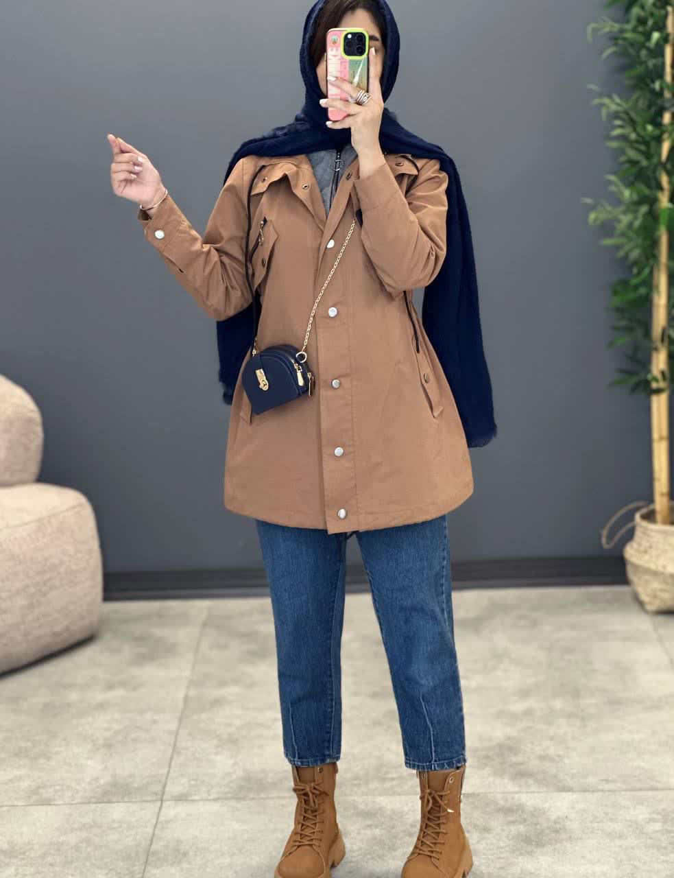 1980- بارونی کلاهدار هانا