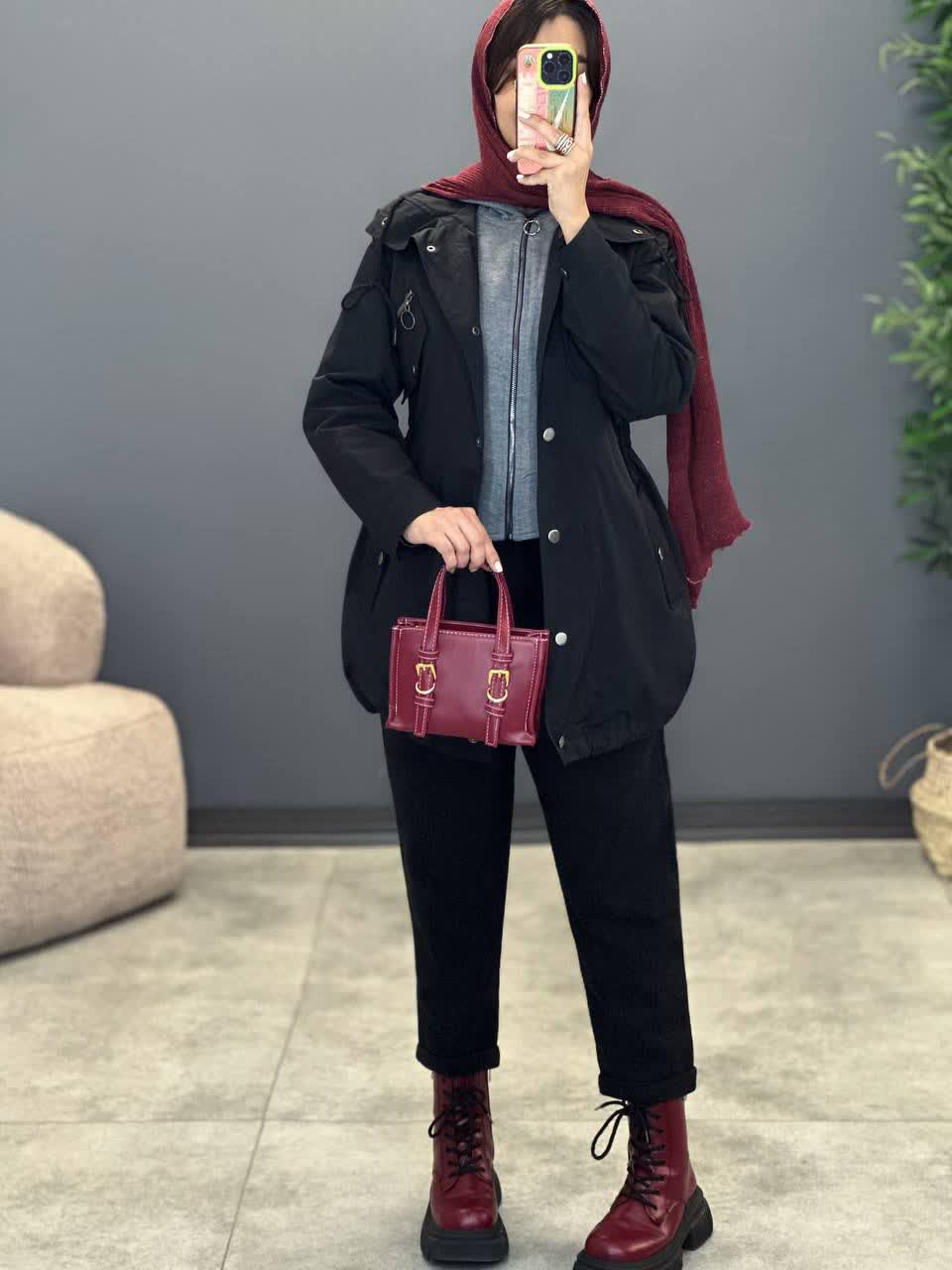 1980- بارونی کلاهدار هانا