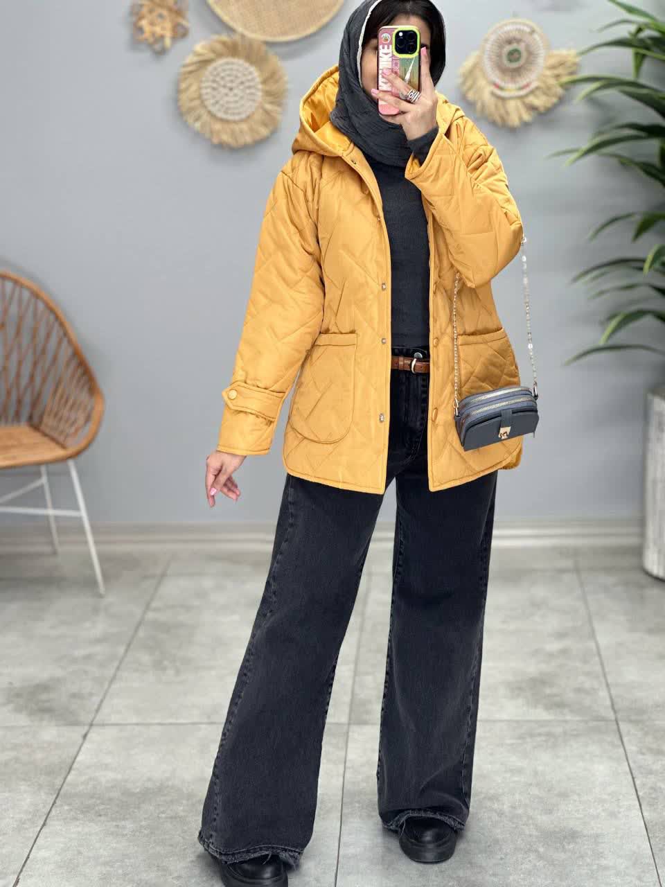 1983- کاپشن امبردی دی