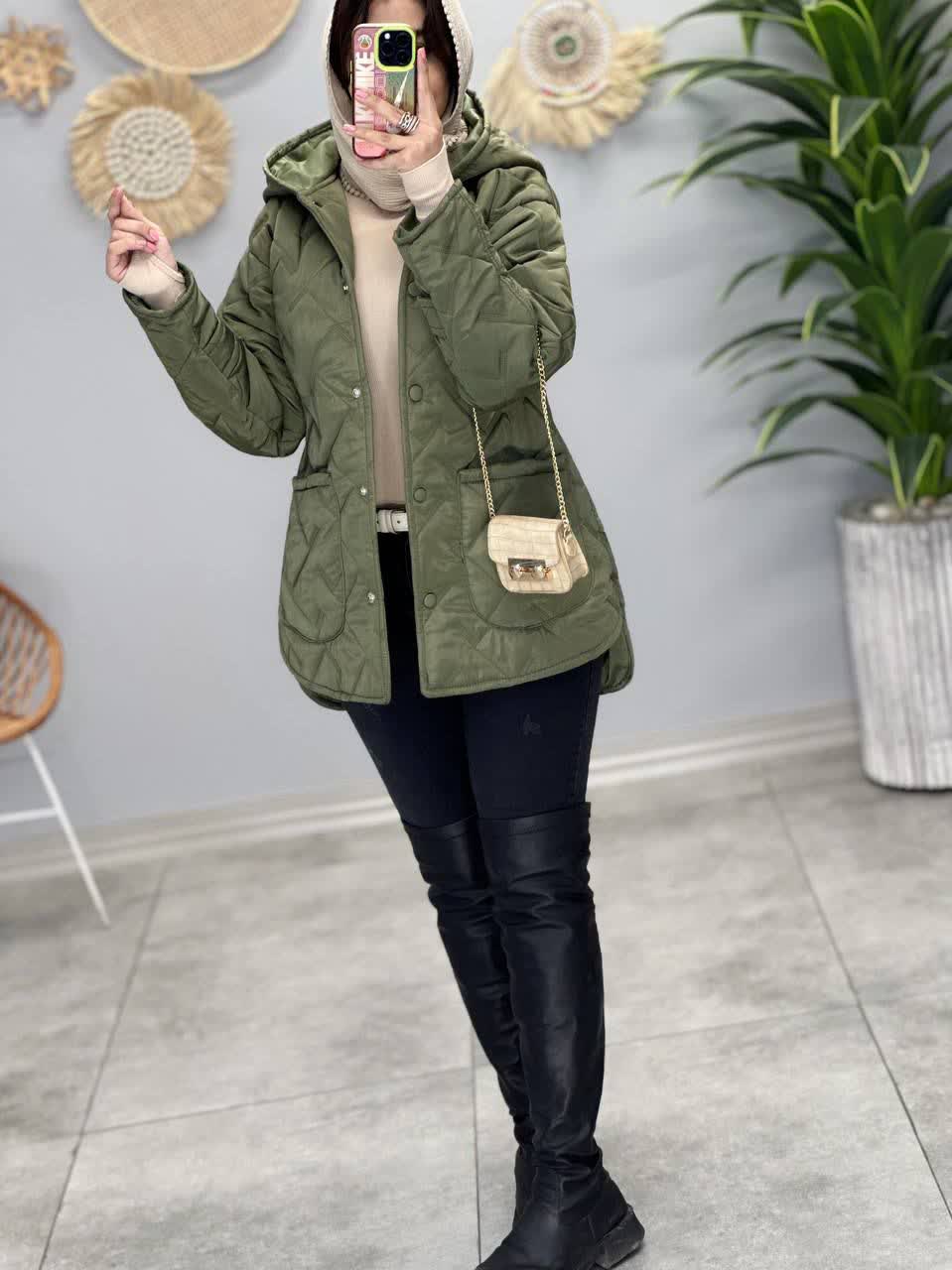 1983- کاپشن امبردی دی