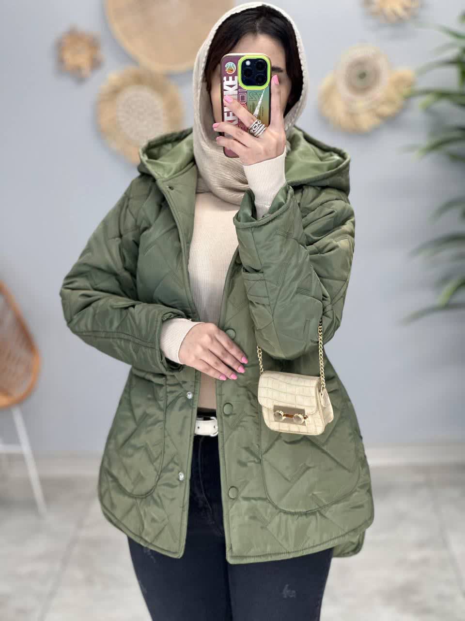 1983- کاپشن امبردی دی