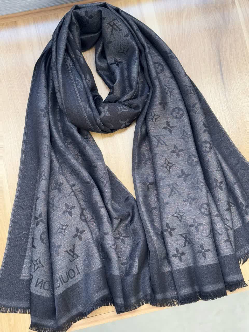 1116- شال ویسکوز Lv