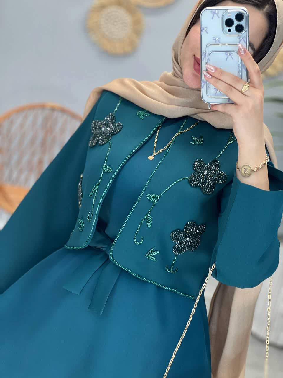 1130- کت و سارافون سنگدوزی