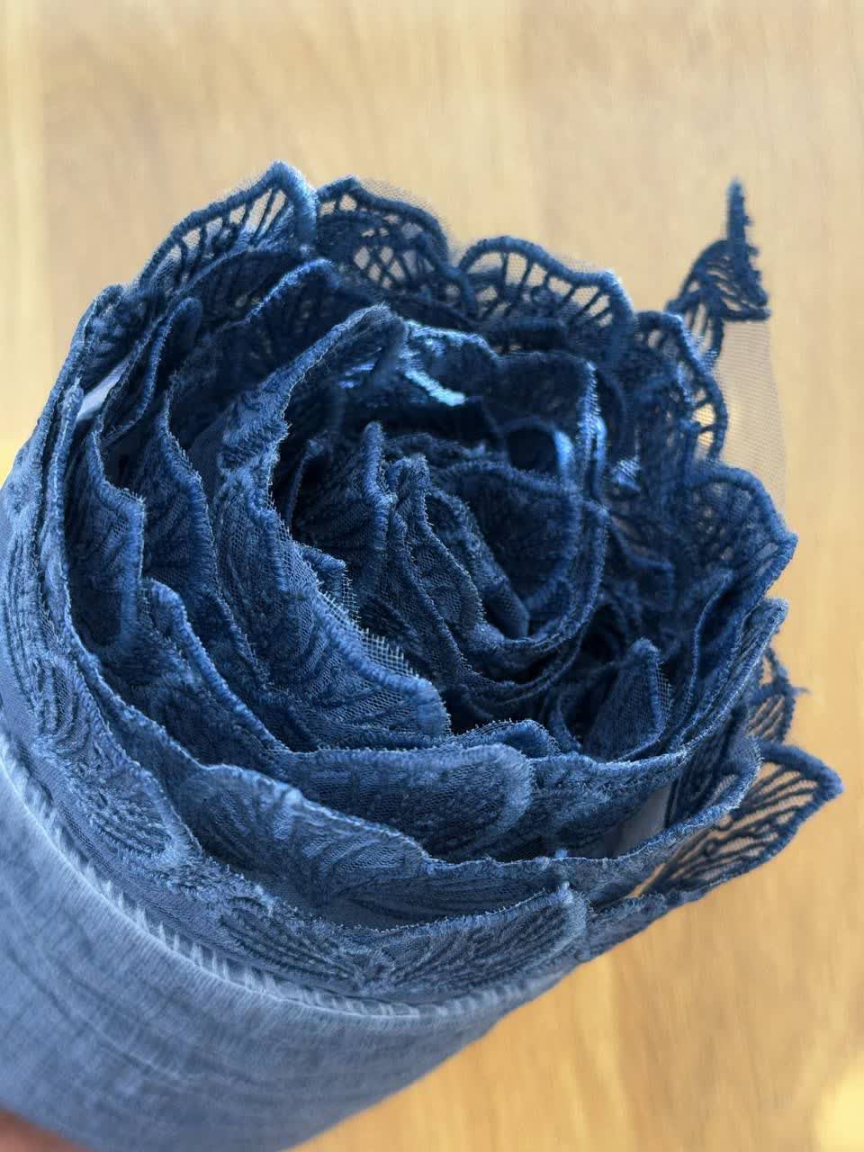 1162- شال دانتل برفی