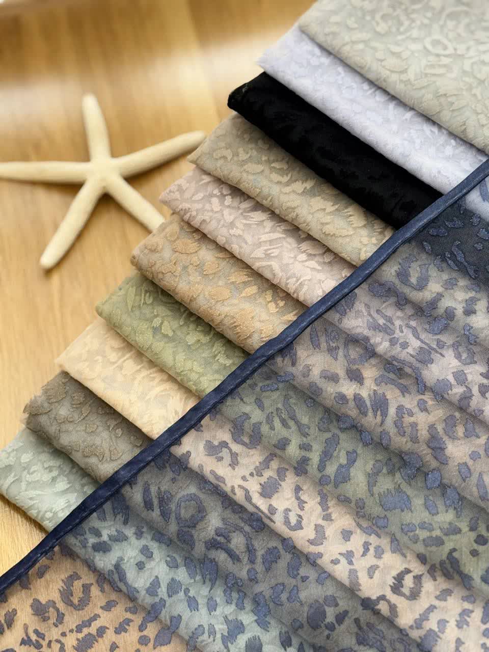 1186-شال تور مخمل رینا کد 4