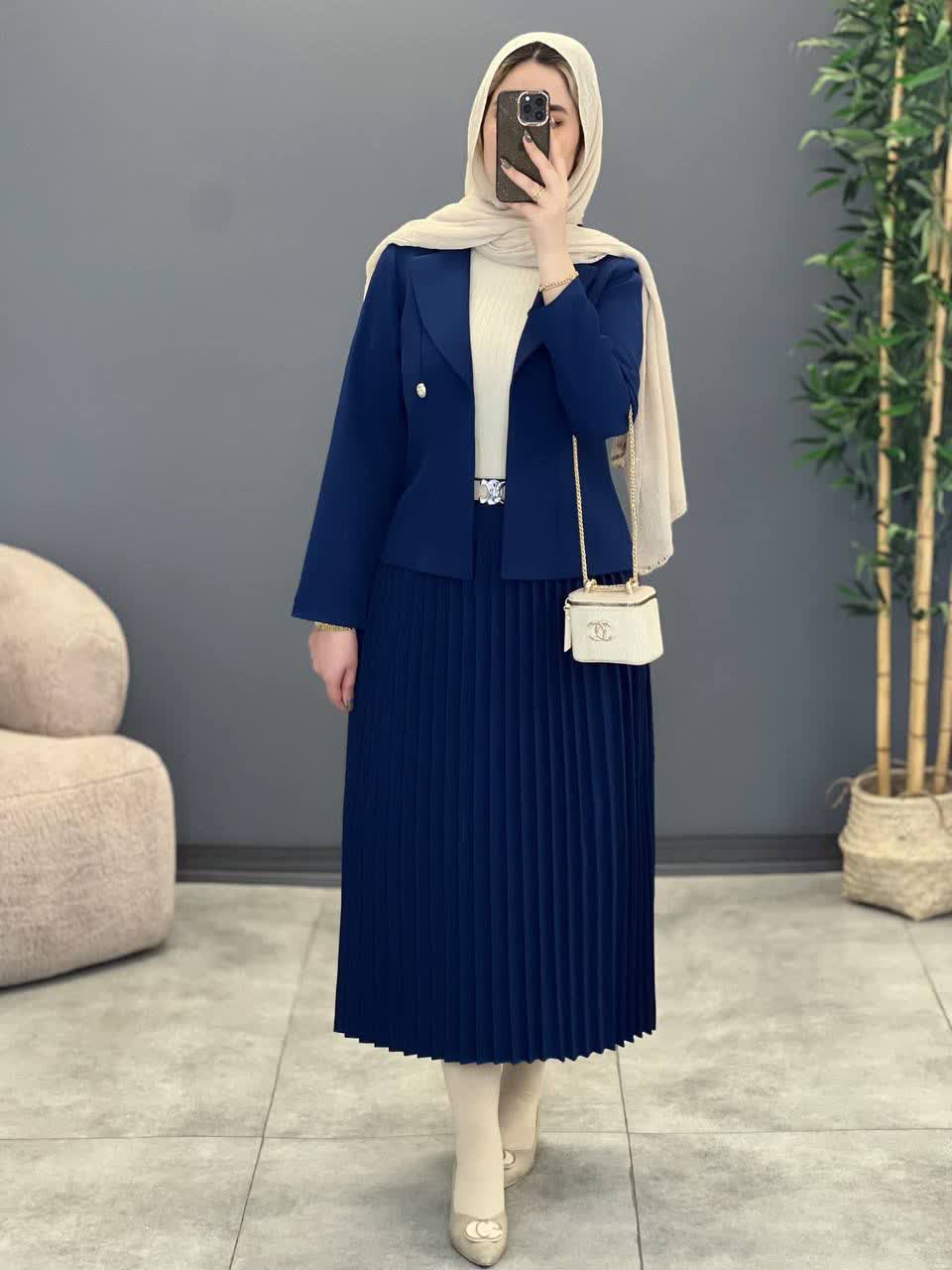 1958-کت و دامن لیان