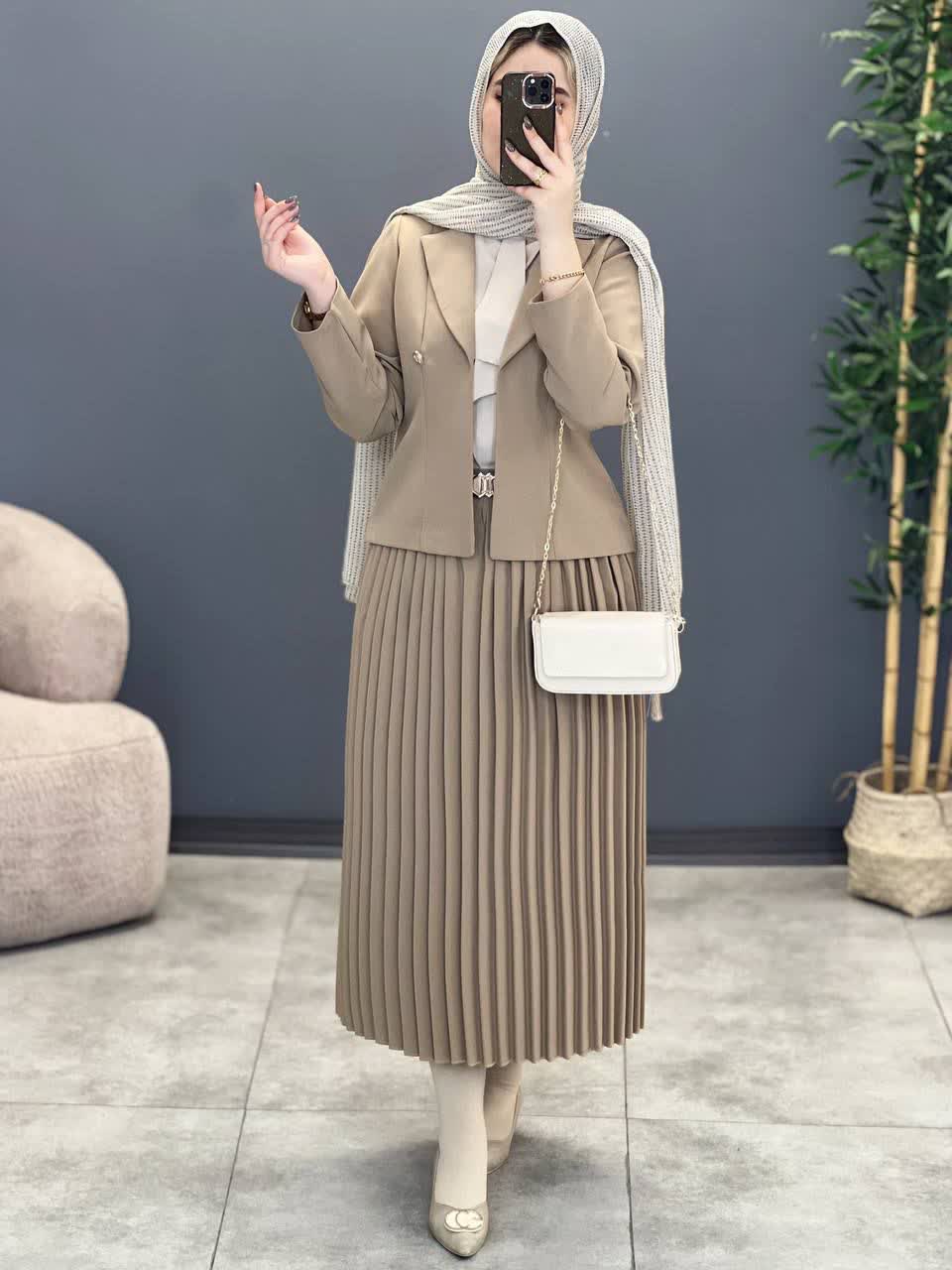 1958-کت و دامن لیان