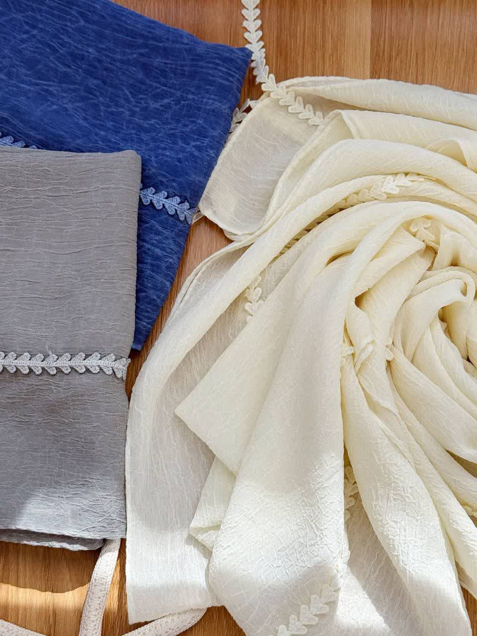 1211- شال حریر گندمی