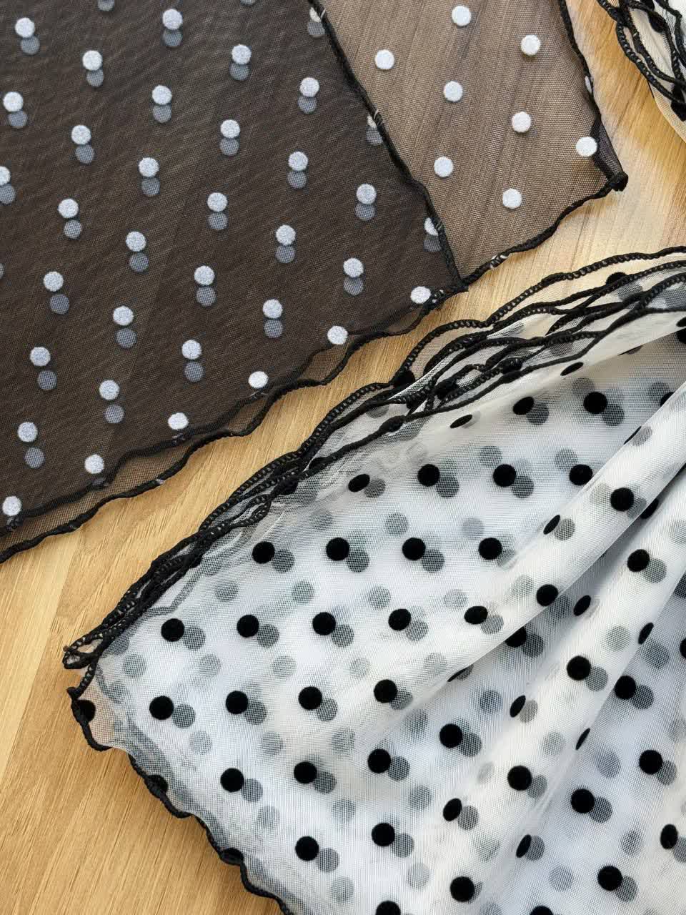 1218- شال توپی سفید مشکی