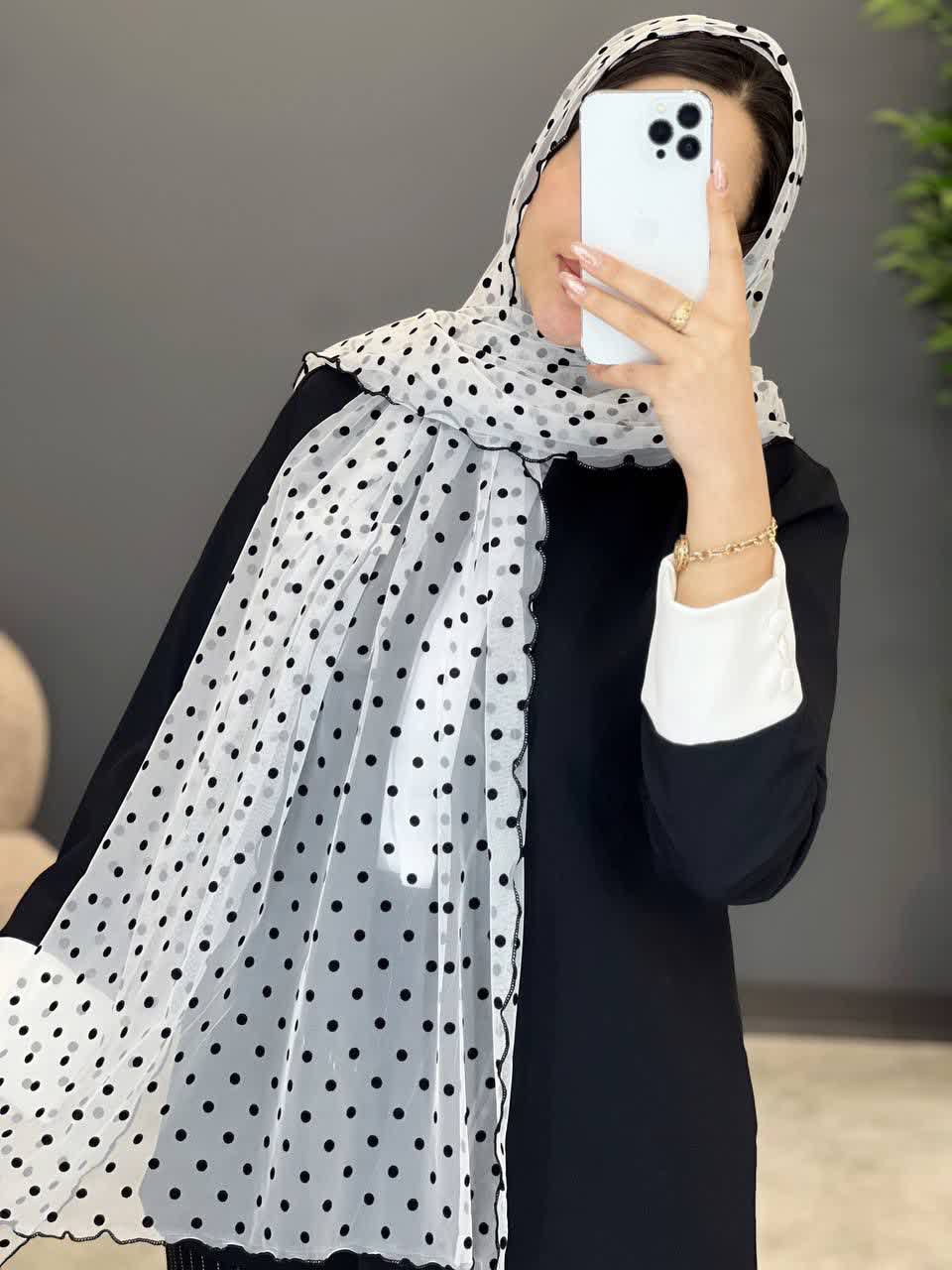 1218- شال توپی سفید مشکی