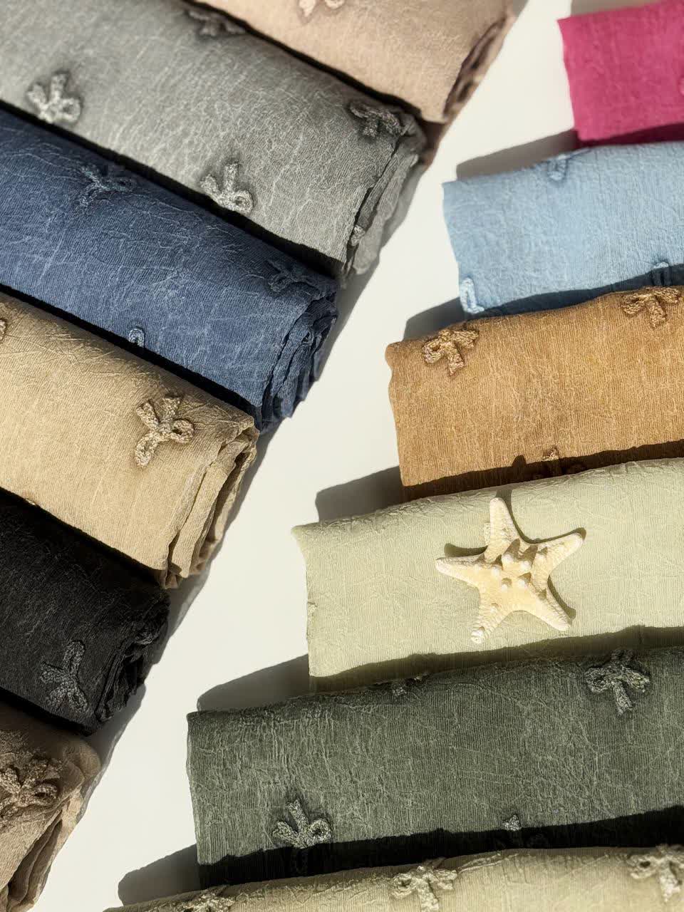 1225-شال پاپیونی گلدوزی