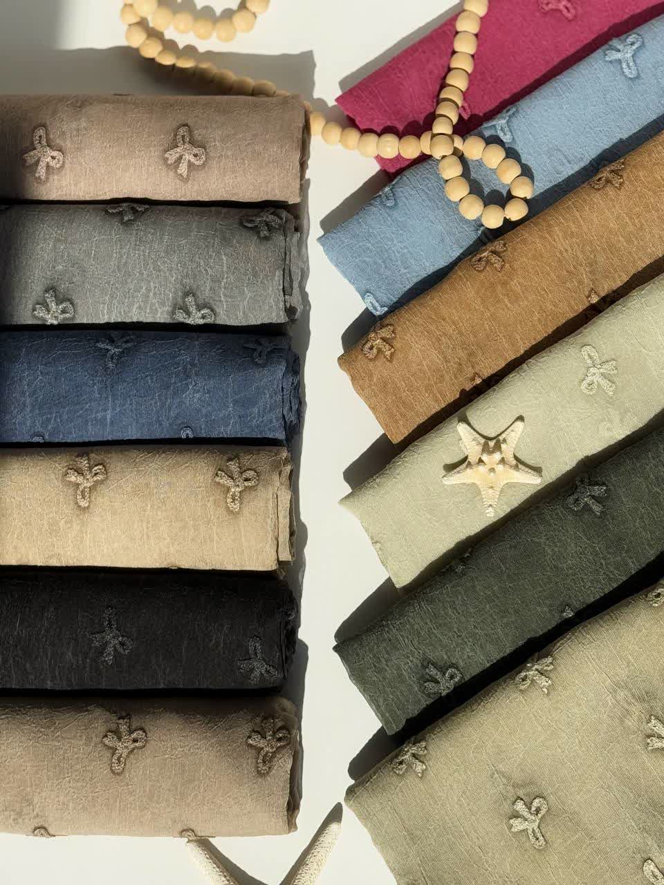 1225-شال پاپیونی گلدوزی