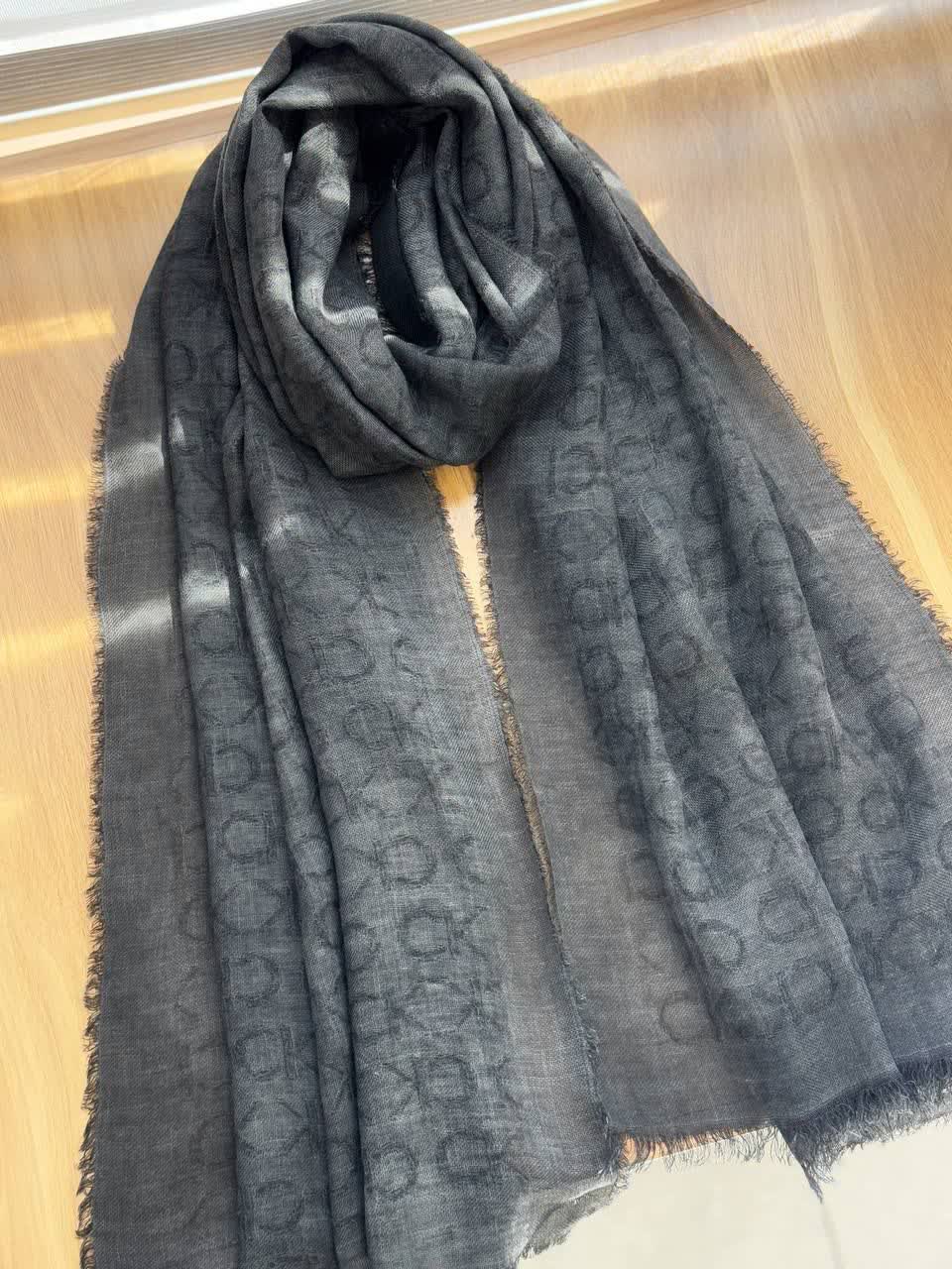 1237- شال وارداتی غزل